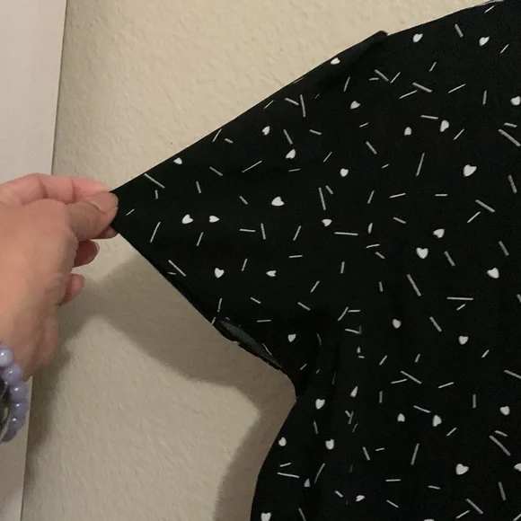 HILARY RADLEY cute heart blouse - Picture 5 of 5